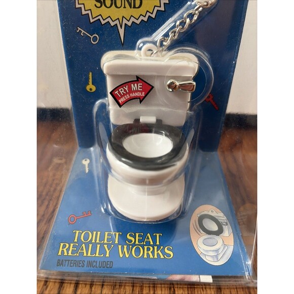 1995 Toilet Key Chain “Real Flushing Sounds” Novelty Gag - New - Picture 2 of 4
